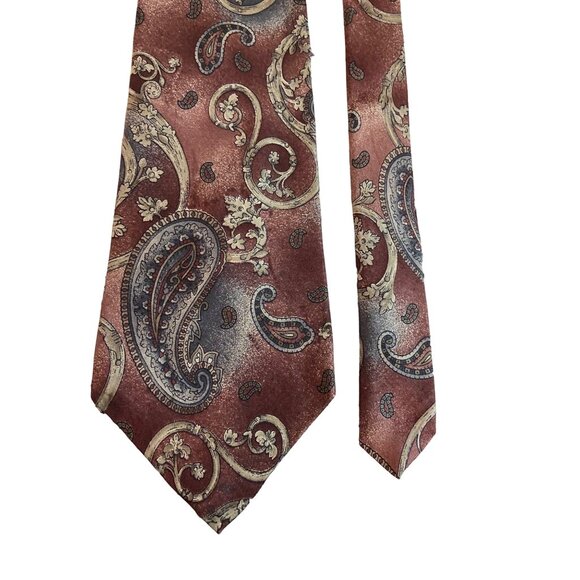 Vintage Johnny Carson Mens Silk Neck Tie Italian Burgundy Gray Tan Paisley - Picture 2 of 6